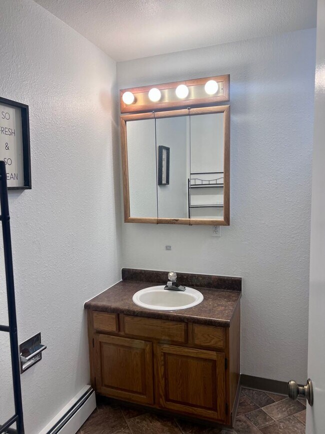 Photo - 33220 Sterling Hwy Unit Apartment B