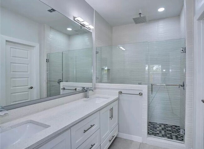 Photo - 1822 Sunset Dr