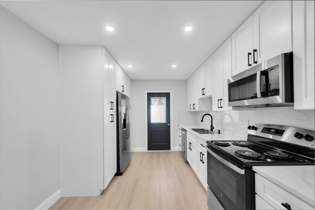 Photo - 3009 W Binnicker Ave Unidad A