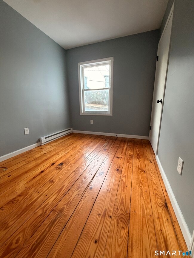 Photo - 126 E Liberty St