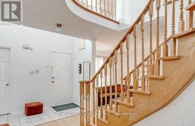 Photo - 3177 Colonial Dr