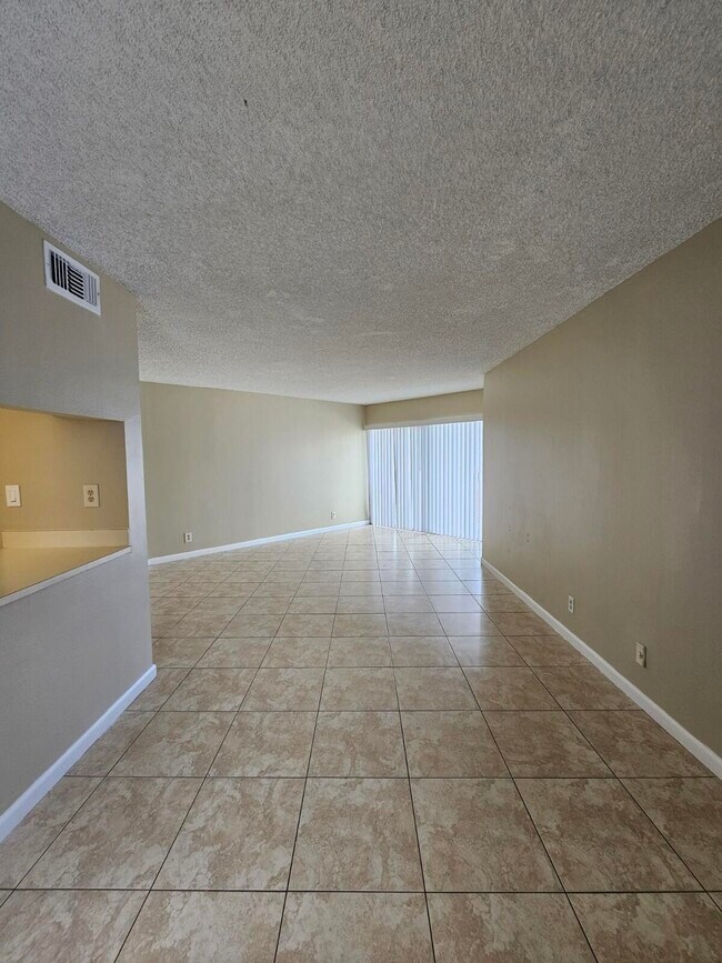 Building Photo - 1850 N Congress Ave Unit 302
