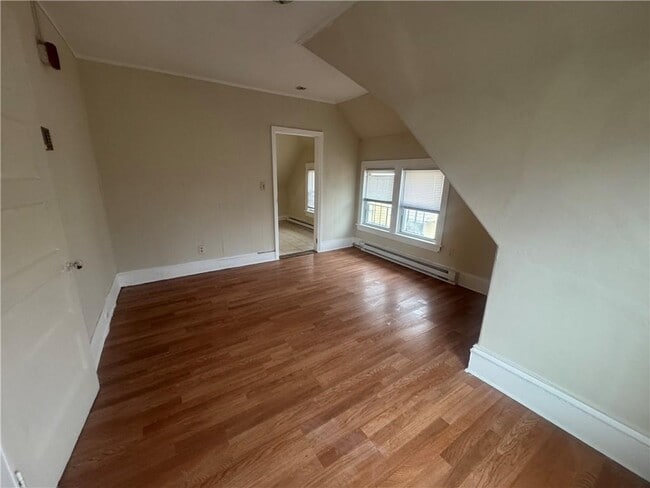 Photo - 25 Wesleyan Ave