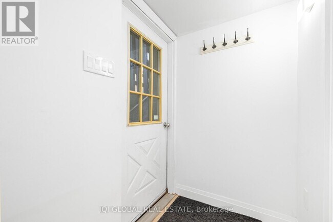 Photo - 633 Ossington Ave Unit Basement