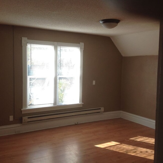 Photo - 602 2nd St SW Unit Apt #2