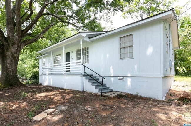 Photo - 4/2 Adamsville Home