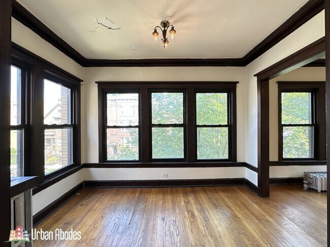 Photo - 2434 N Sawyer Ave Unit A08C