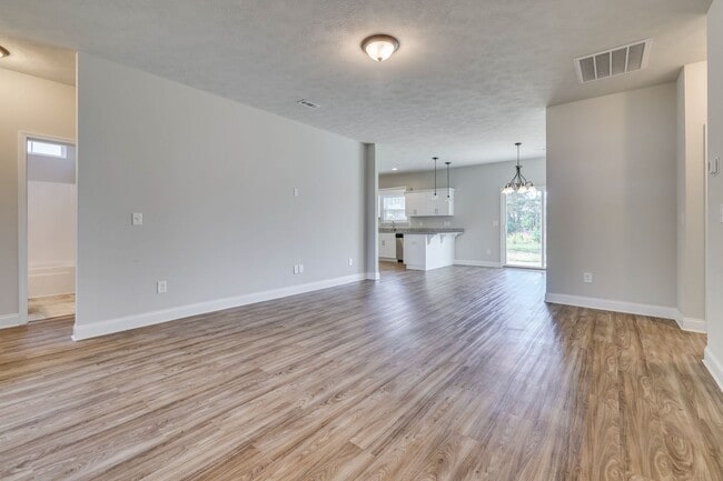 340 Fox Haven Dr