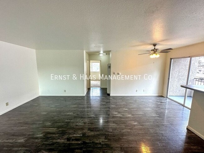 Building Photo - 1080 St Louis Ave Unit #204