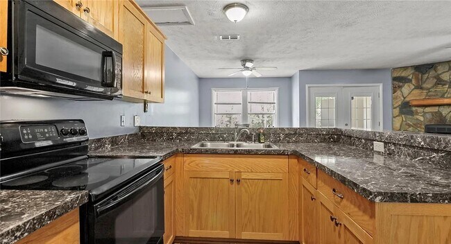 Photo - 1000 Wood Creek Dr Unit 1000 Wood Creek