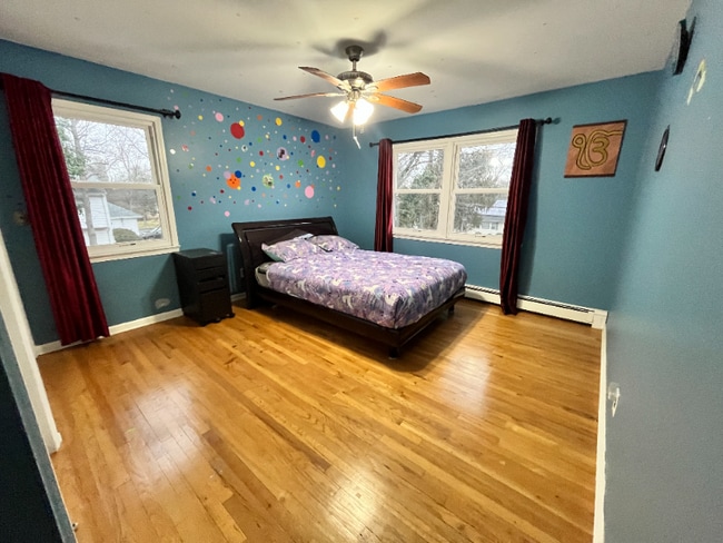 Photo - 653 Grove Ave