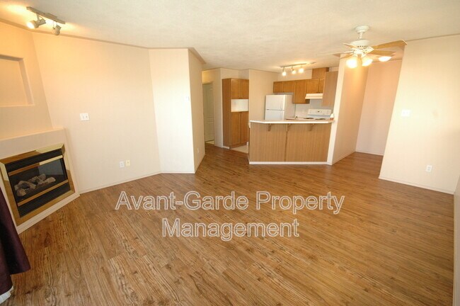 Photo - 4405-4437 37 St Unit #6