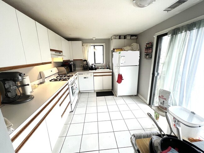 Photo - 295 W Wyoming Ave Unit 3A