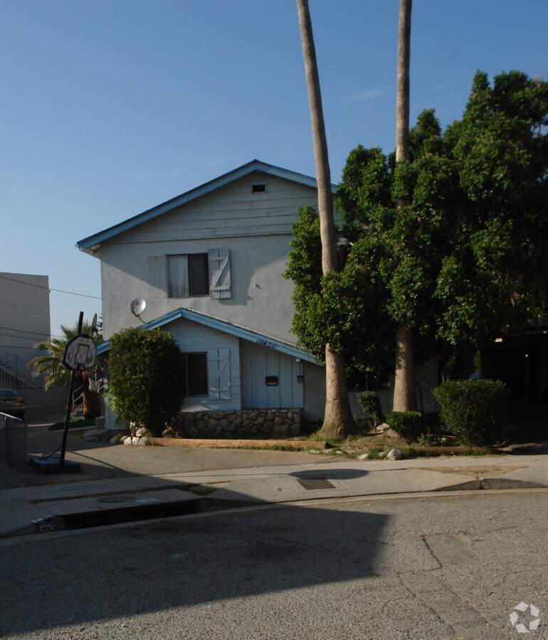 Photo - 10421 Parr Ave