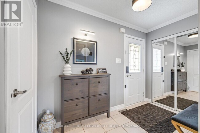 Photo - 3910 Milkwood Crescent