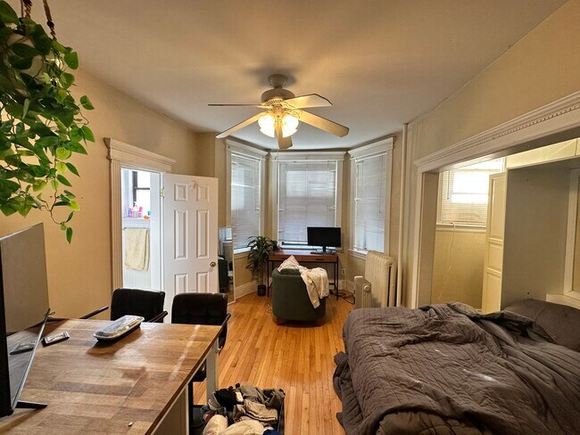 65 Burbank St Unit 12