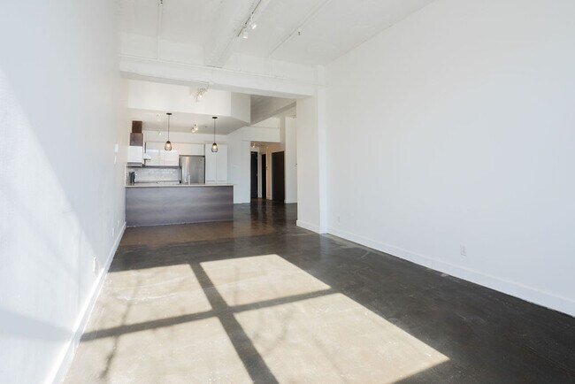 Photo - 5638 Av Du Parc