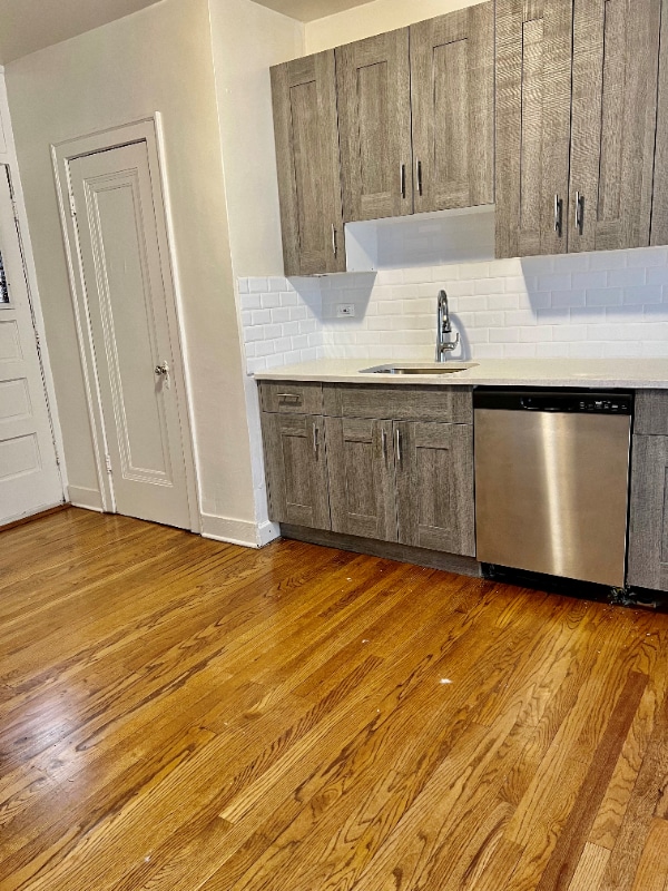 Photo - 5031 N Harding Ave Unit 1E