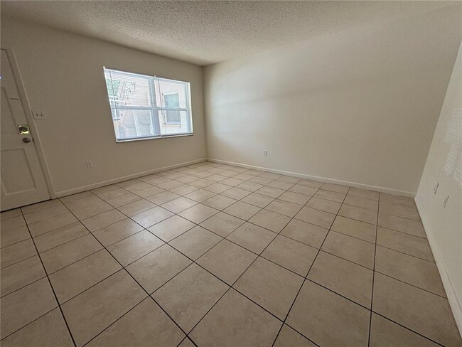 Photo - 1008 Pinellas St Unit 2
