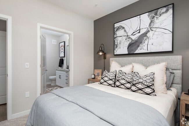1BR, 1BA - 642SF