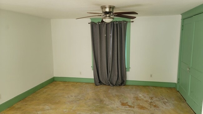 Photo - Avondale and Crocker Street Apartments