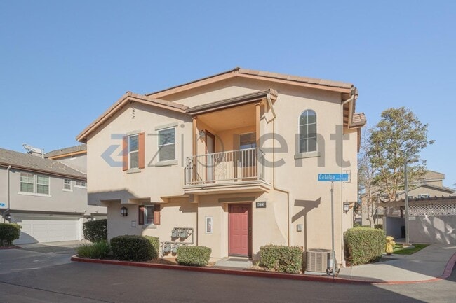 Building Photo - Unit