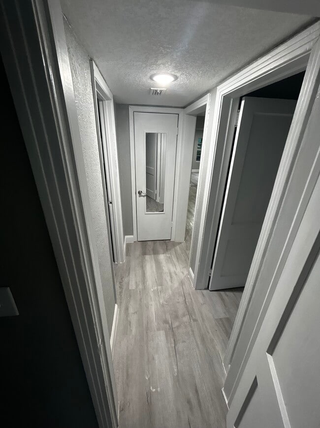 Photo - 734 Bonnie Cir