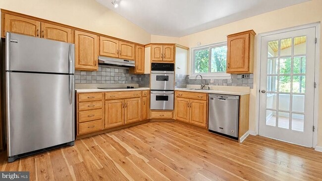 Photo - 1615 Ladd St