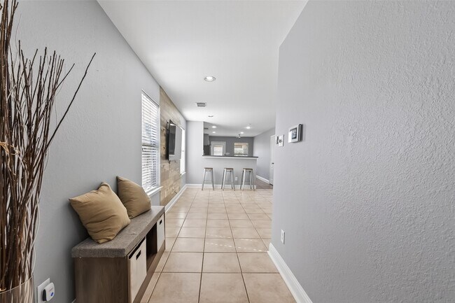 Photo - 29603 Golden Vines Ln