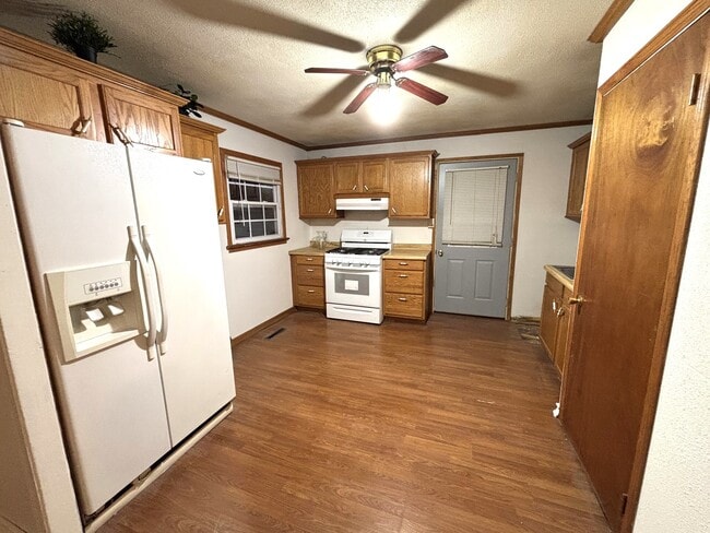 Photo - 200 Butte Ln