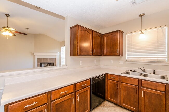 Photo - 7744 Shadow Glen Ln