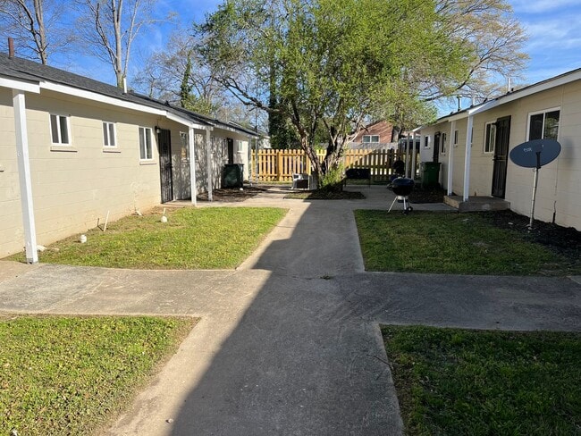 Photo - 117 Blanton Ave Unidad A