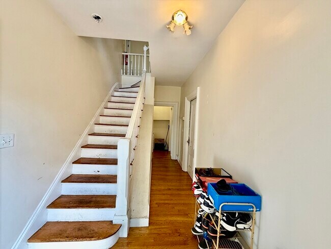 Photo - 48 Allston St Unidad 2