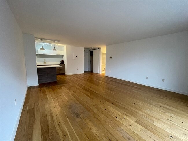 Photo - 50 Longwood Ave Unit 319