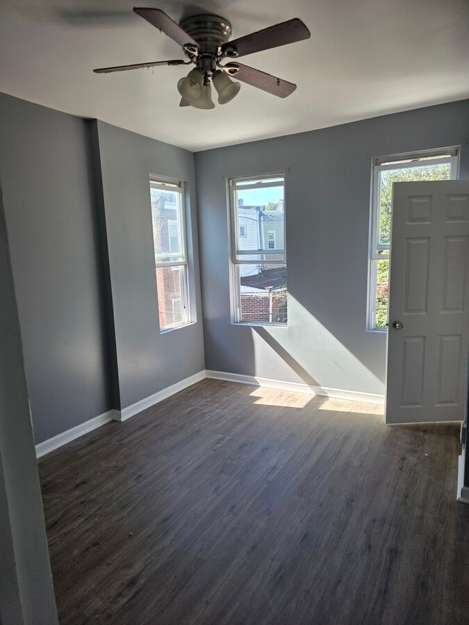 Photo - 843 Church Ln