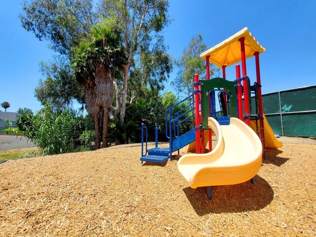 Photo - Emerald Vista