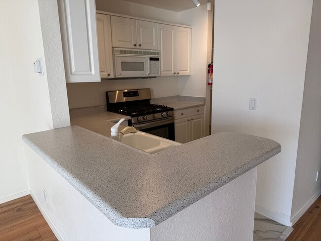 Photo - ONE BEDROOM ONE BATH UPDATED UPPER UNIT CONDO IN LARKSPUR ISLE