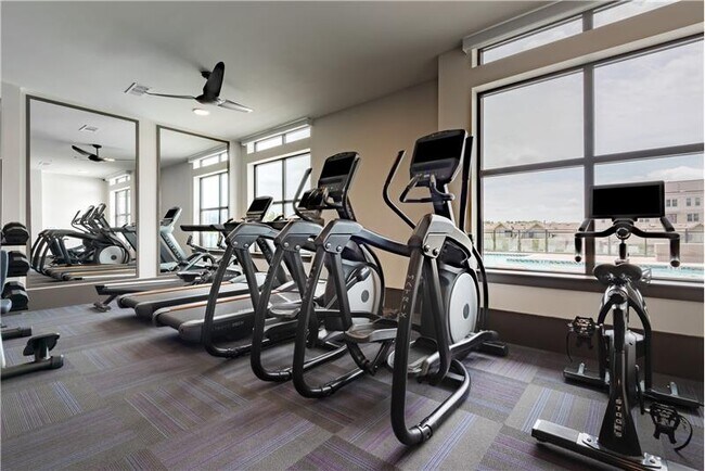 Photo - 3329 Oak Grove Ave