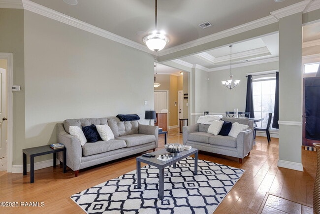 Photo - 111 Meagans Way Dr