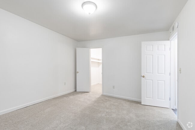 2BR, 1BA