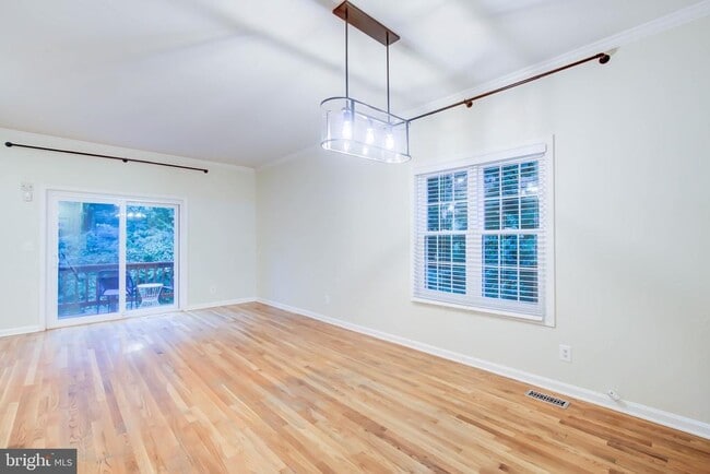 Building Photo - 4856 10th St S Rental