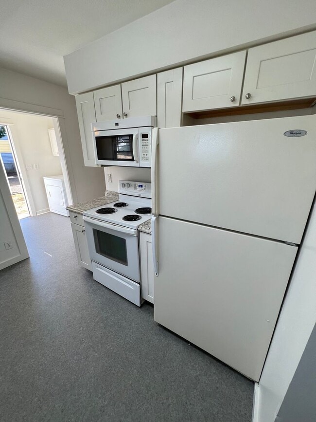 Photo - 102 S 46th St