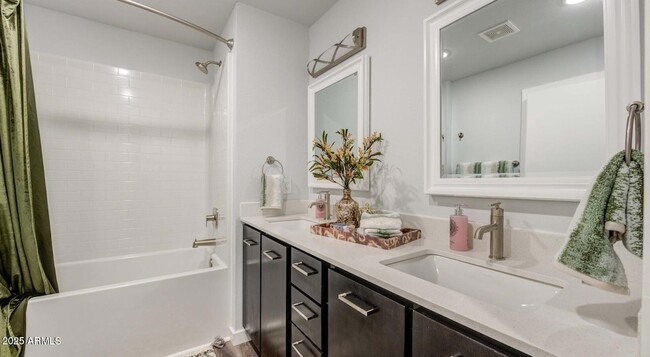 Photo - 11850 W Fillmore St Unit 2