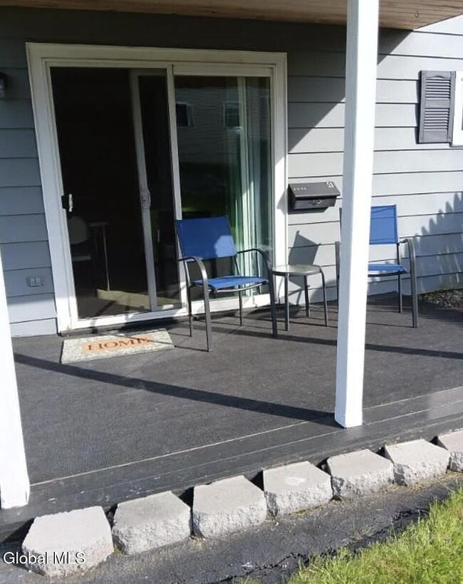 Photo - 4 University Pl Unit 2