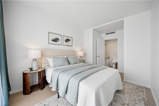Photo - 2286 Cropsey Ave Unidad 8B