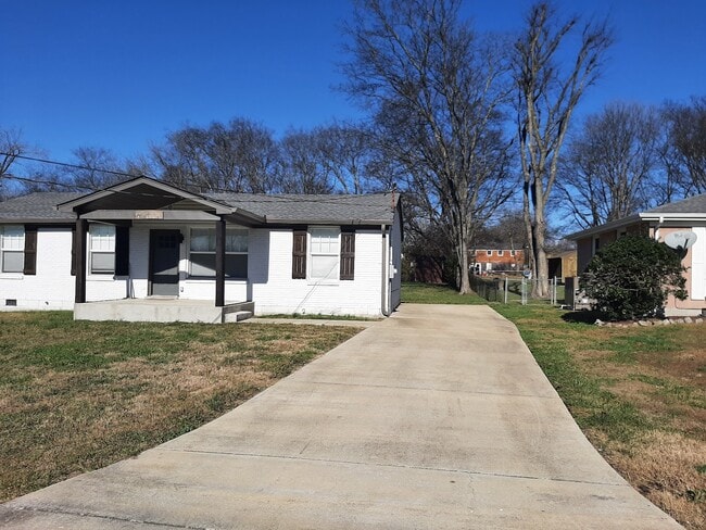 Photo - 234 Santa Monica Blvd