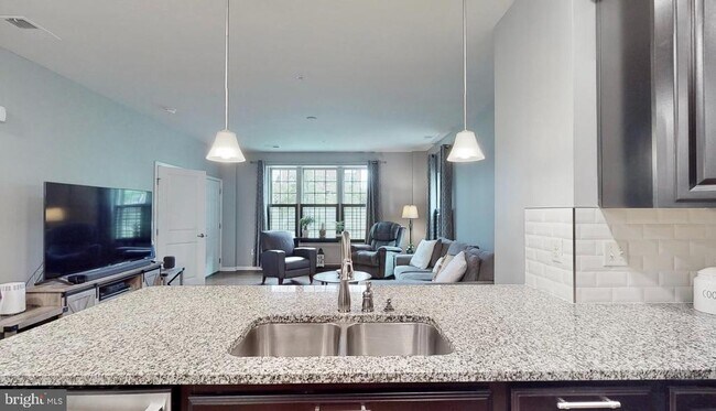 Photo - 7075 Darbey Knoll Dr