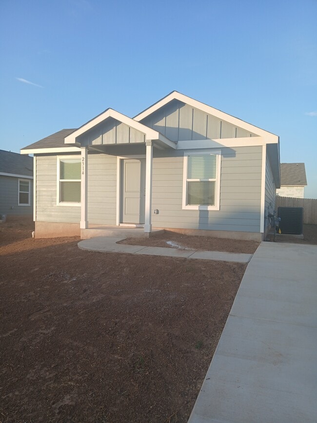 Building Photo - 2314 Dust Devil Dr Rental