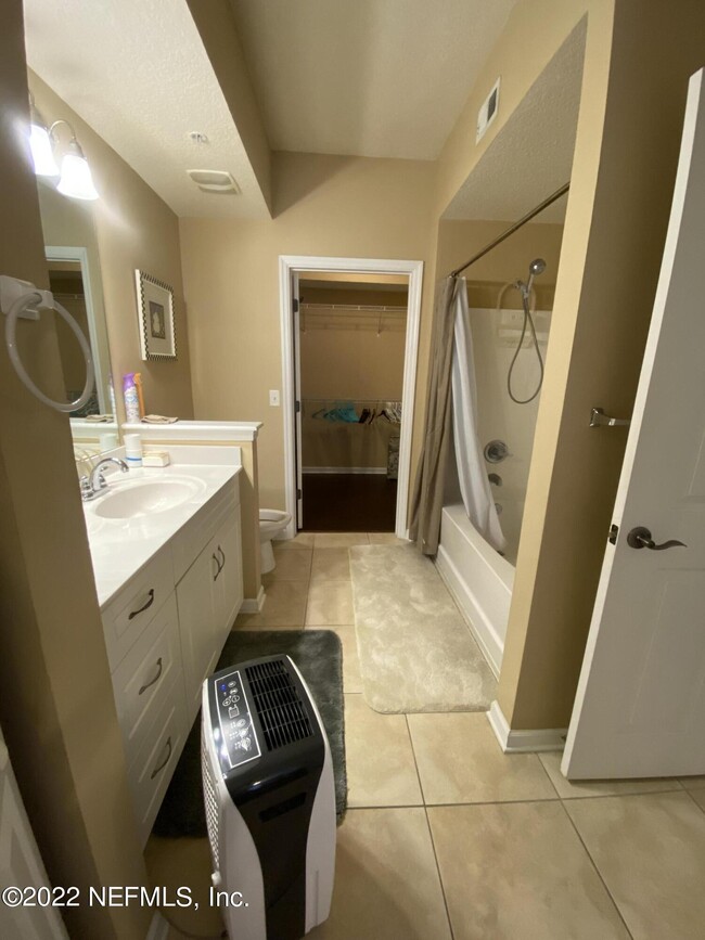 Photo - 10435 Mid Town Pkwy