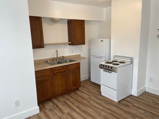 Photo - 608 Norwood St Unit 4